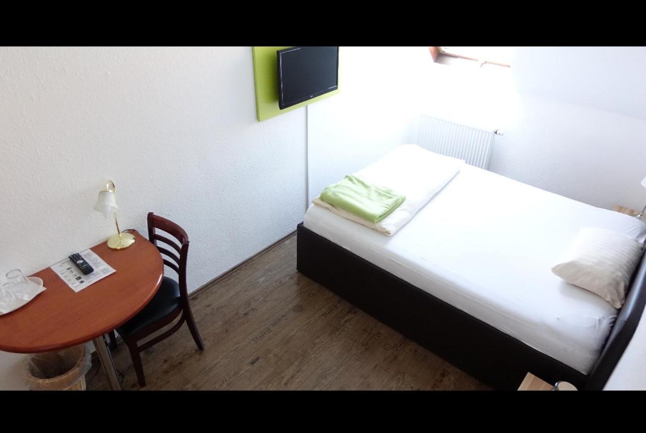 לודוויגסבורג Hotel Moerike מראה חיצוני תמונה
